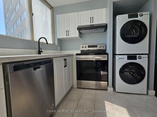 810-3695 Kaneff Crescent, Mississauga, ON, L5A4B6 | Card Image