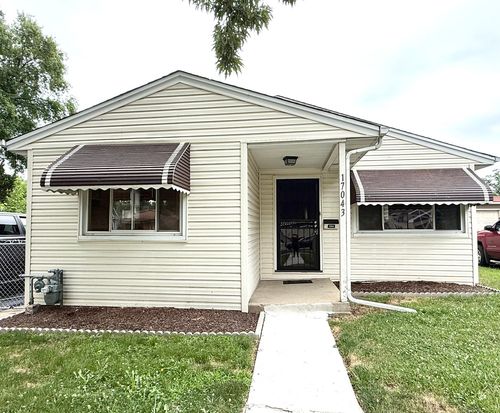 17043 Trapet Ave, Hazel Crest, IL, 60429-1321 | Card Image