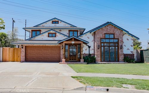 8679 El Costa Cir, Fountain Valley, CA, 92708-5009 | Card Image