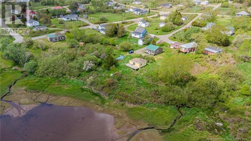 15 Fundy View Dr, Back Bay, NB, E5C2X8 | Card Image
