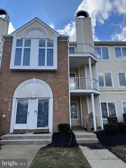 238 Colette Ct, LEVITTOWN, PA, 19057-3628 | Card Image