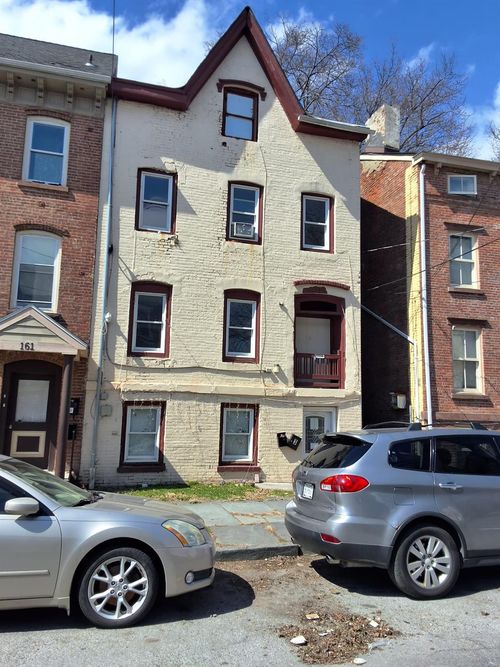 163 Chambers St, Newburgh, NY, 12550-4381 | Card Image