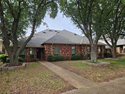9322 Moss Farm Ln, Dallas, TX, 75243-7433 | Card Image