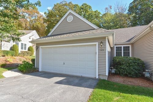 123-123 Lordvale Blvd, North Grafton, MA, 01536-1168 | Card Image