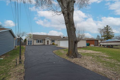707 Kingston Blvd, McHenry, IL, 60050-7115 | Card Image