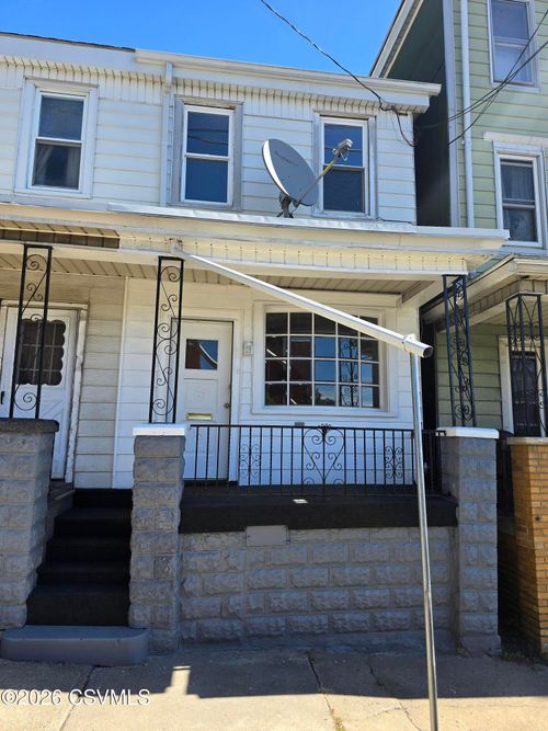 105 N Vine St, Mount Carmel, PA, 17851-1341 | Card Image