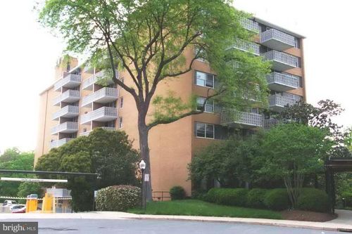 811-2030 N Adams St, ARLINGTON, VA, 22201-3756 | Card Image