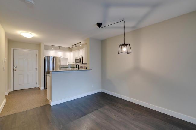 308 - 155 E 3 Rd Street, Condo with 2 bedrooms, 1 bathrooms and 1 parking in North Vancouver BC | Image 23