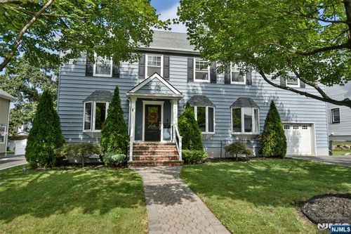 243 Cleveland Ave, Hasbrouck Heights, NJ, 07604-1619 | Card Image