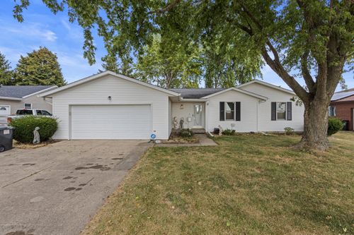 708 E Benham St, Tolono, IL, 61880-9592 | Card Image