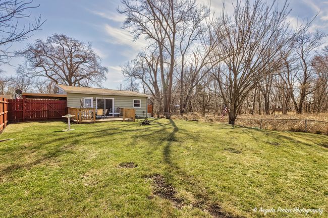 37830 N Watts Ave, House other with 2 bedrooms, 1 bathrooms and 3 parking in Spring Grove IL | Image 17