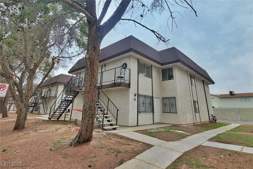 2-4264 Tara Ave, Las Vegas, NV, 89102-7452 | Card Image
