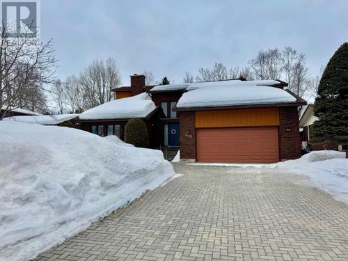 109 Greenview Lane, Sault Ste Marie, ON, P6A6L1 | Card Image