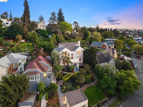 3756 Balfour Ave, Oakland, CA, 94610-1705 | Card Image