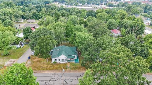 103 S Pershing Ave, Salem, MO, 65560-1724 | Card Image