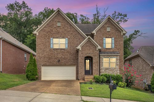 2328 Forest Lake Dr, Nashville, TN, 37211-7026 | Card Image