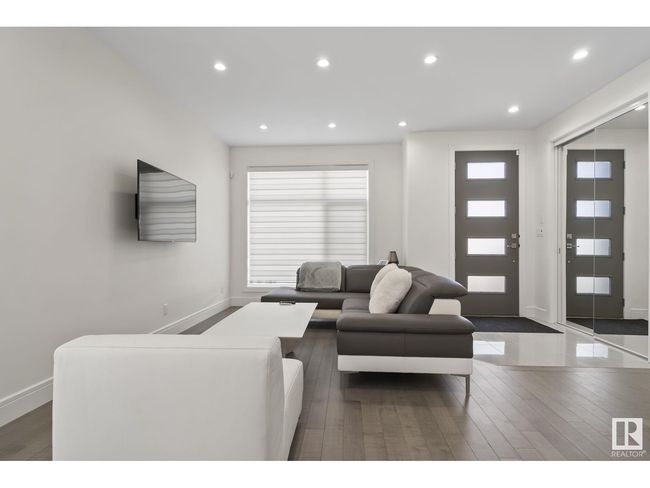 14041 101a Ave Nw, House other with 4 bedrooms, 4 bathrooms and null parking in Edmonton AB | Image 6