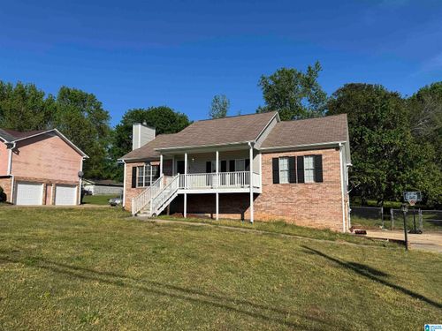 117 Fairlane Dr, Pleasant Grove, AL, 35127-2748 | Card Image