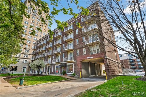 507-5316 Pershing Ave, Saint Louis, MO, 63112-1748 | Card Image
