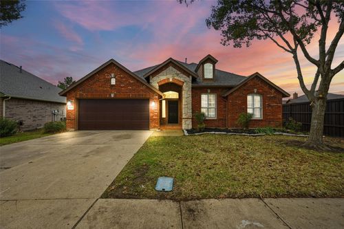 1300 Tippler Dr, Arlington, TX, 76002-3662 | Card Image