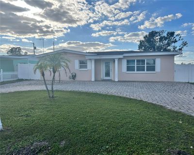 6622 N Coolidge Avenue, House other with 3 bedrooms, 2 bathrooms and null parking in Tampa FL | Image 2