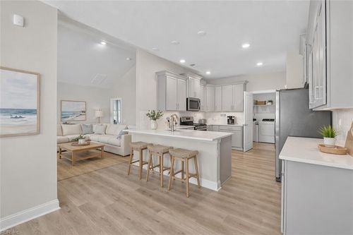 2136 Edwin Dr, Chesapeake, VA, 23322 | Card Image