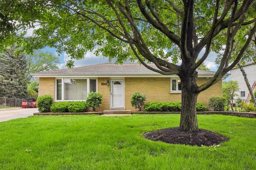 4N221 7th Ave, Addison, IL, 60101-2160 | Card Image
