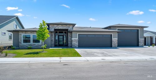 132 E Heliotrope Dr, Meridian, ID, 83642-2678 | Card Image