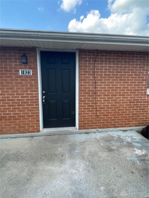 1821-1823 North Blvd, Fairborn, OH, 45324-3125 | Card Image