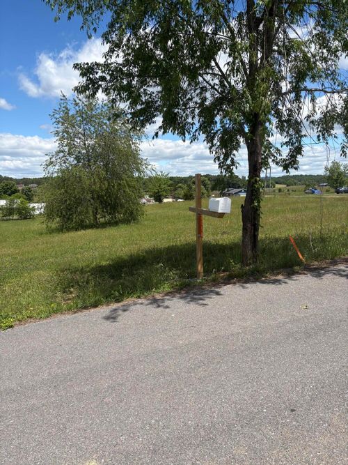 2050 Walter Dr, Bulls Gap, TN, 37711-4007 | Card Image