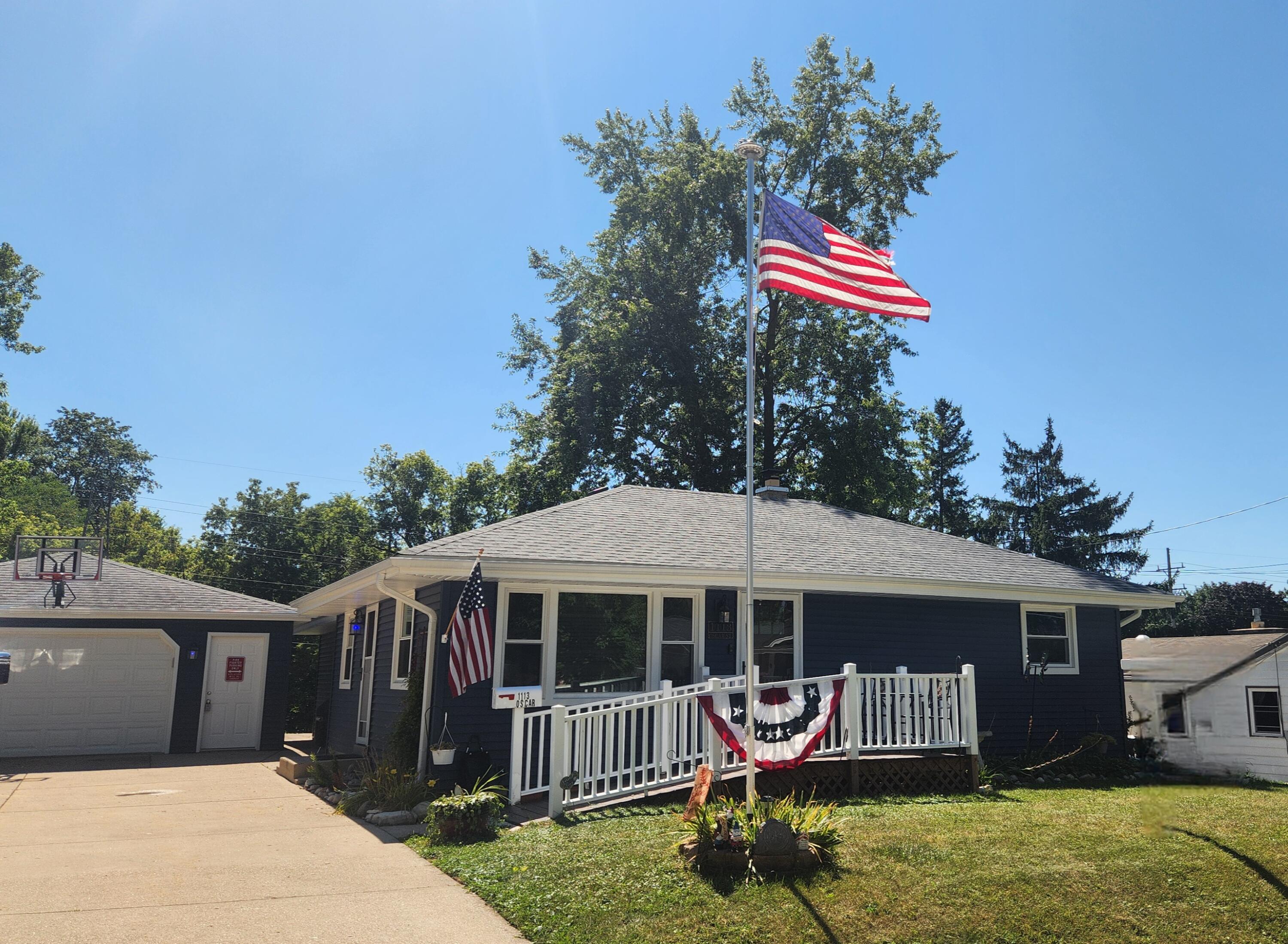 Oscar St, Waukesha, WI 53186