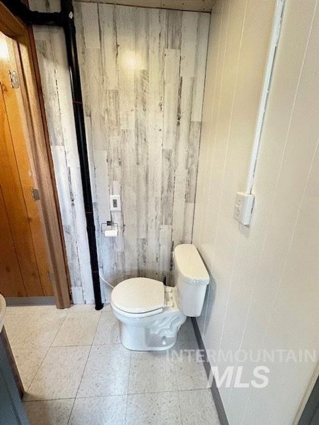 182 Main St, Home with 0 bedrooms, 0 bathrooms and null parking in Juliaetta ID | Image 17