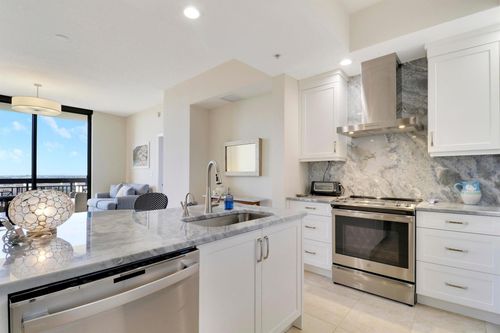unit-902-801 S Olive Ave, West Palm Beach, FL, 33401-6188 | Card Image