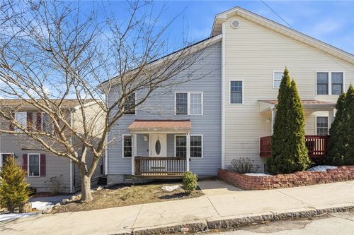 1-135 Seamans St, Providence, RI, 02908-1338 | Card Image