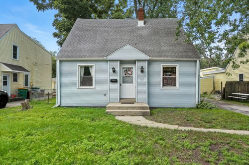 9040 W Delaware Pkwy, Munster, IN, 46321-3243 | Card Image