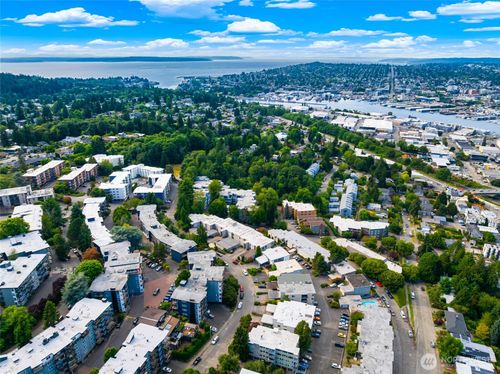 402a-3650 26th Pl W, Seattle, WA, 98199-2128 | Card Image