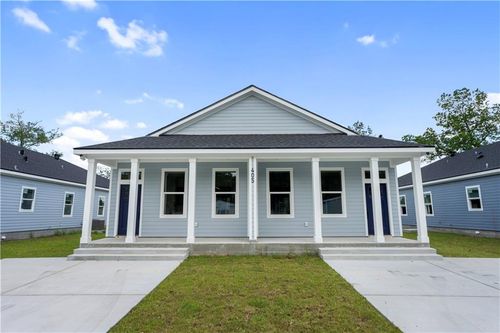 b-405 E 1st Street, Belle Chasse, LA, 70037 | Card Image