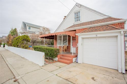 76 Clayton Ave, East Atlantic Beach, NY, 11561-1007 | Card Image