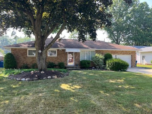 5832 Decker Rd, North Olmsted, OH, 44070-4241 | Card Image