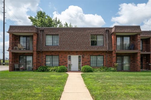 apt-34-5703 Golden Ct Ne, Cedar Rapids, IA, 52402-1355 | Card Image