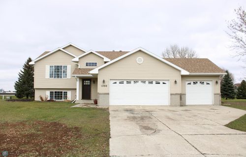 1200 Magnolia Ct, Glyndon, MN, 56547-4500 | Card Image