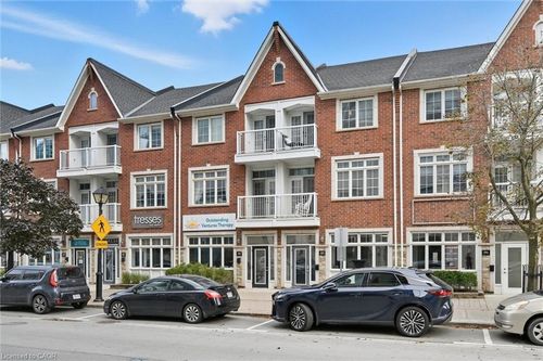 {{alt}} | Card Image