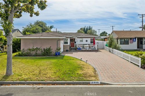 10909 Gladhill Rd, Whittier, CA, 90604-2208 | Card Image