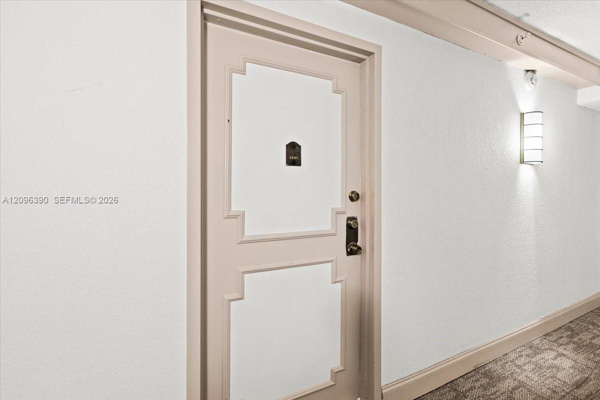 Residential Lease in Aventura 2