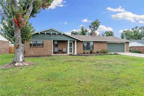 1617 S 14th St, Rogers, AR, 72758-5759 | Card Image