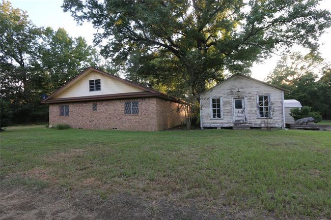 130 Dickey St, House other with 3 bedrooms, 2 bathrooms and 2 parking in BRONSON TX | Image 21