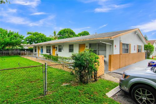 5311 Nw 16th St, Lauderhill, FL, 33313-5631 | Card Image