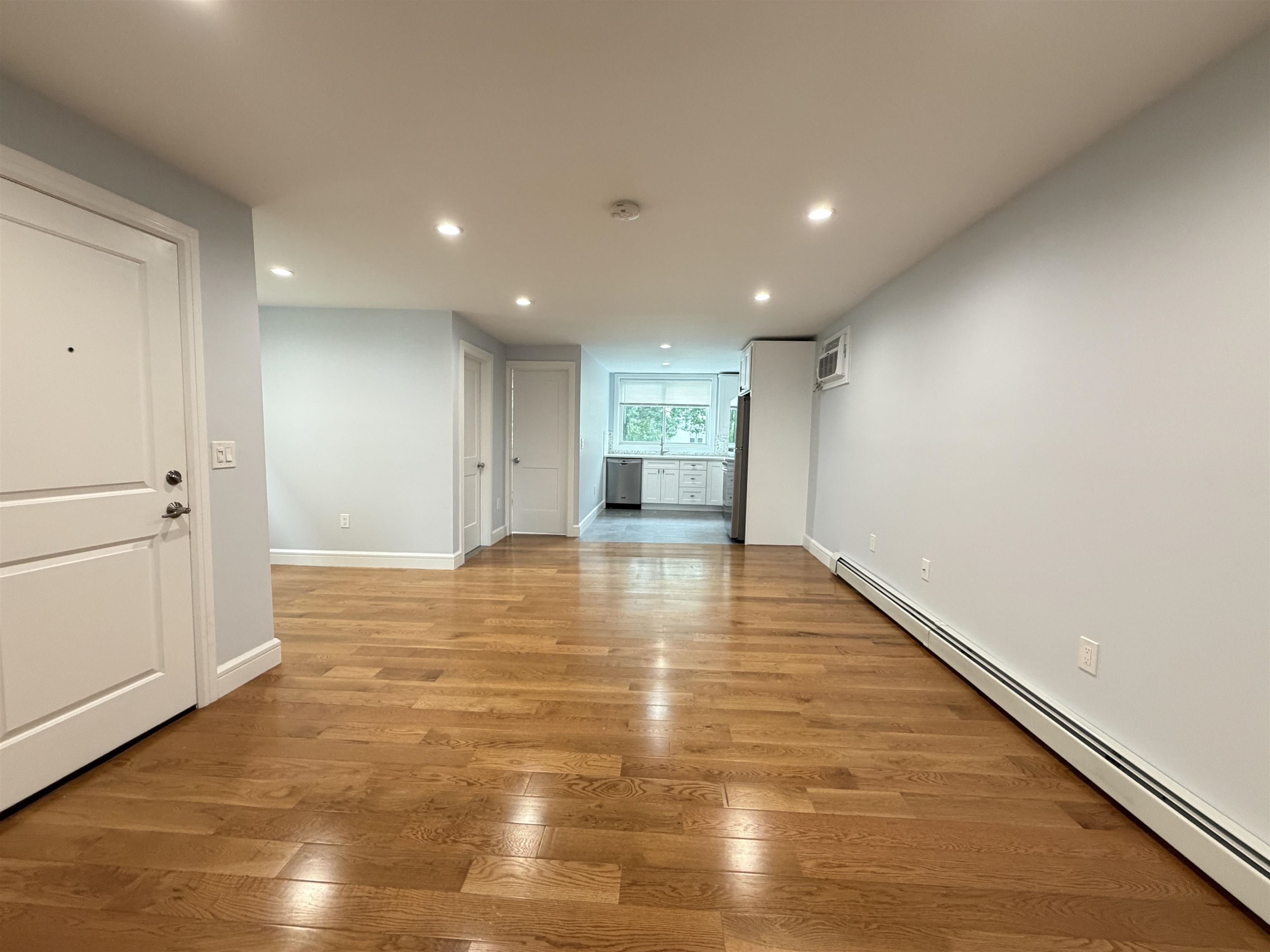 Residential Lease in JC, Heights 5