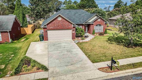 112 Claytor Ln, Madison, AL, 35758-6812 | Card Image