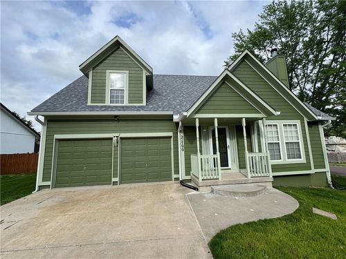 21790 S Race St, Spring Hill, KS, 66083-8345 | Card Image